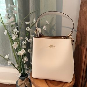 NWOT Coach Bucket Bag in Cream